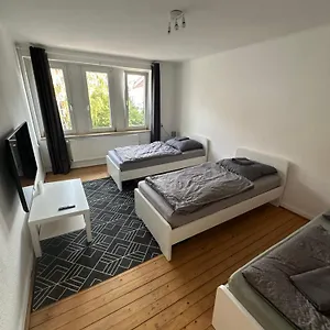 Doppelbett Vahrenwald-list Apartment
